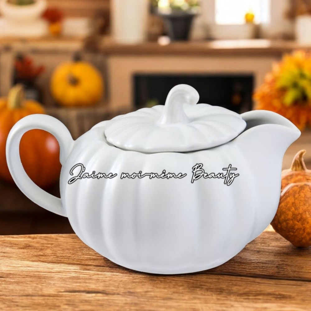 Ceramic Glaze Stoneware Autumn Pumpkin Gravy Boat Matte White